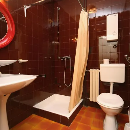 And With Parking Space - 6644 Gæstehus