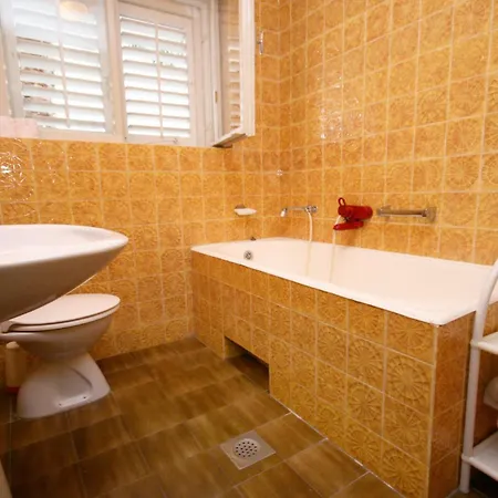 And With Parking Space - 6644