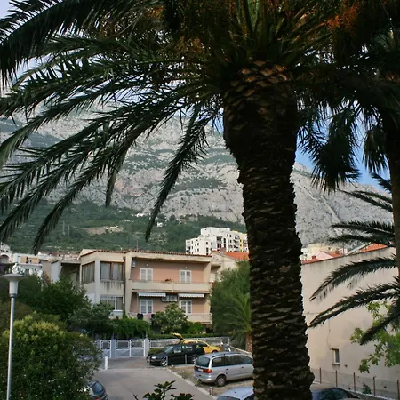 And With Parking Space - 6644 Makarska