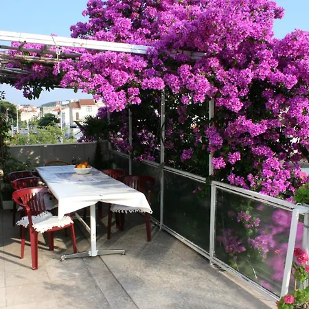 And With Parking Space - 6644 Makarska